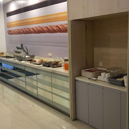 Ibis Ningbo Qianhu Plaza Hotel Exteriör bild