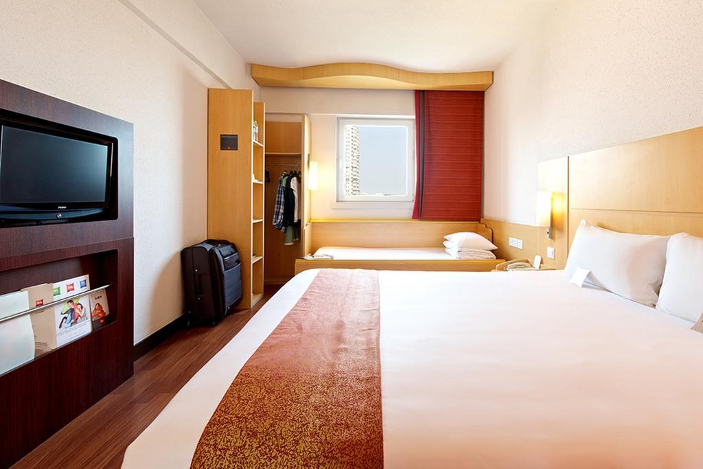 Ibis Ningbo Qianhu Plaza Hotel Exteriör bild